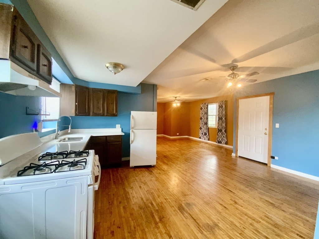 4351 N Western Avenue - Photo 4