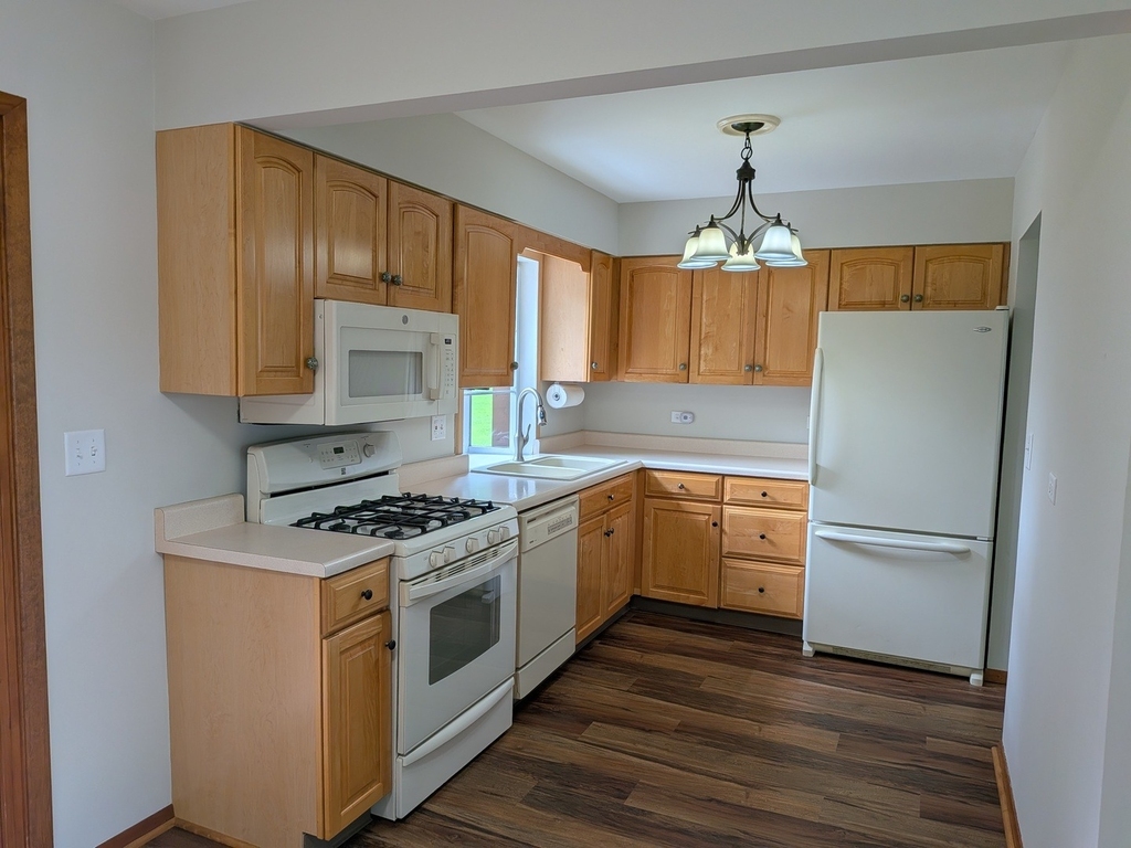 1707 Cherrywood Lane - Photo 2