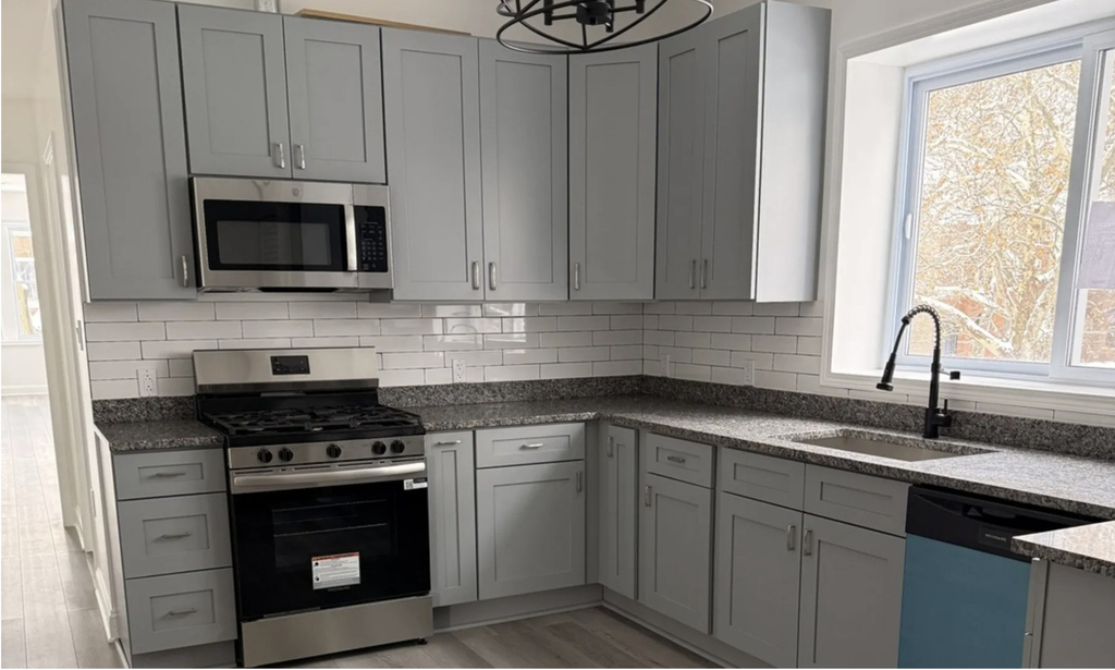 2101 Gunderson Avenue - Photo 1