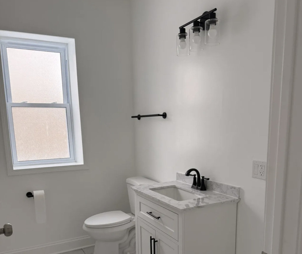 2101 Gunderson Avenue - Photo 2