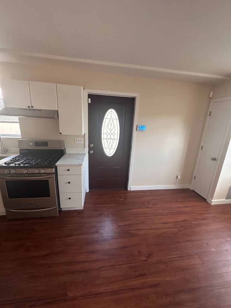 222-30 100th Avenue - Photo 11