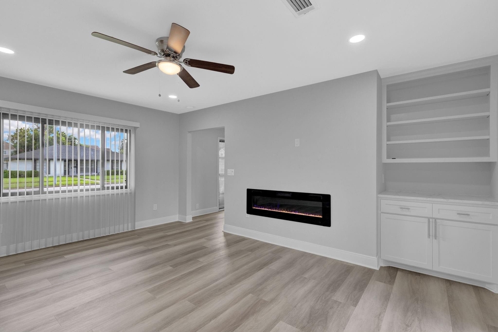 3327 Wentworth Street - Photo 12