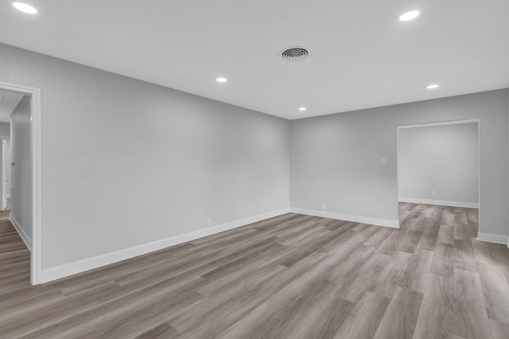 3327 Wentworth Street - Photo 11