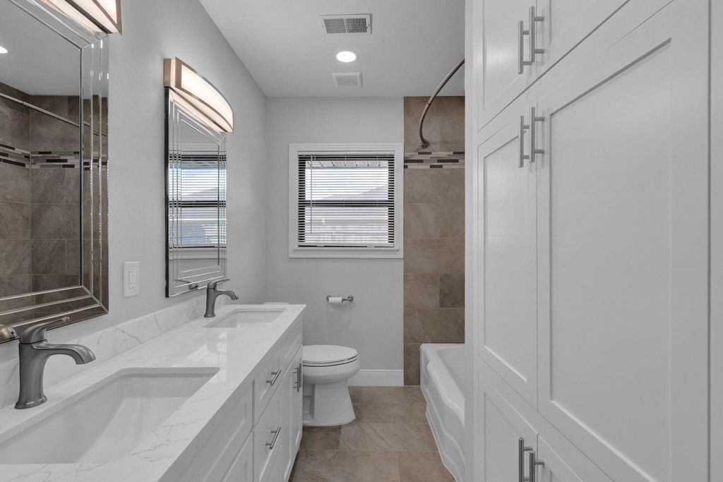 3327 Wentworth Street - Photo 17