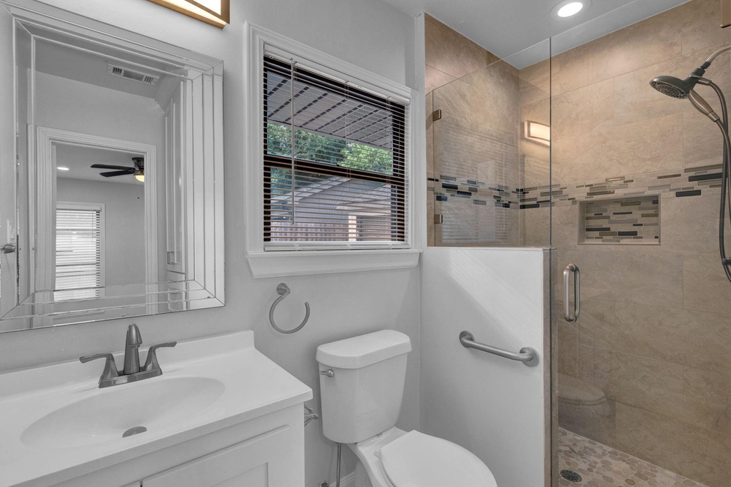 3327 Wentworth Street - Photo 19