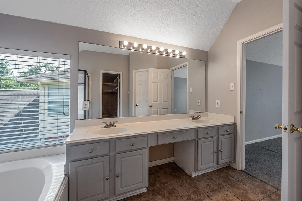 3306 Autumn Forest Drive - Photo 20