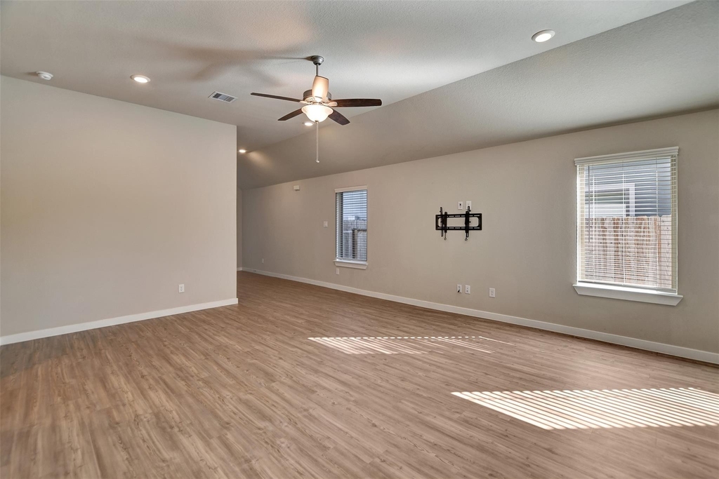6419 Purple Wreath Way - Photo 7