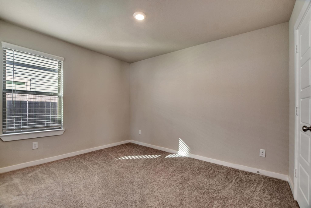 6419 Purple Wreath Way - Photo 24