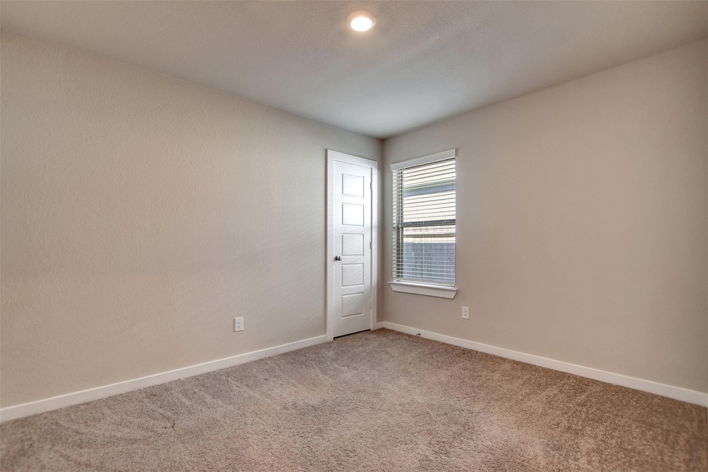 6419 Purple Wreath Way - Photo 25