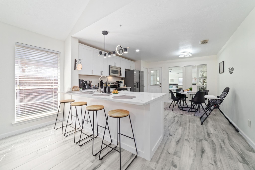 3511 Colleen Woods Circle - Photo 2