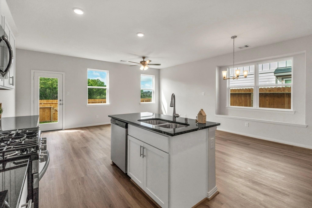 27839 Western Creek Ct - Photo 9