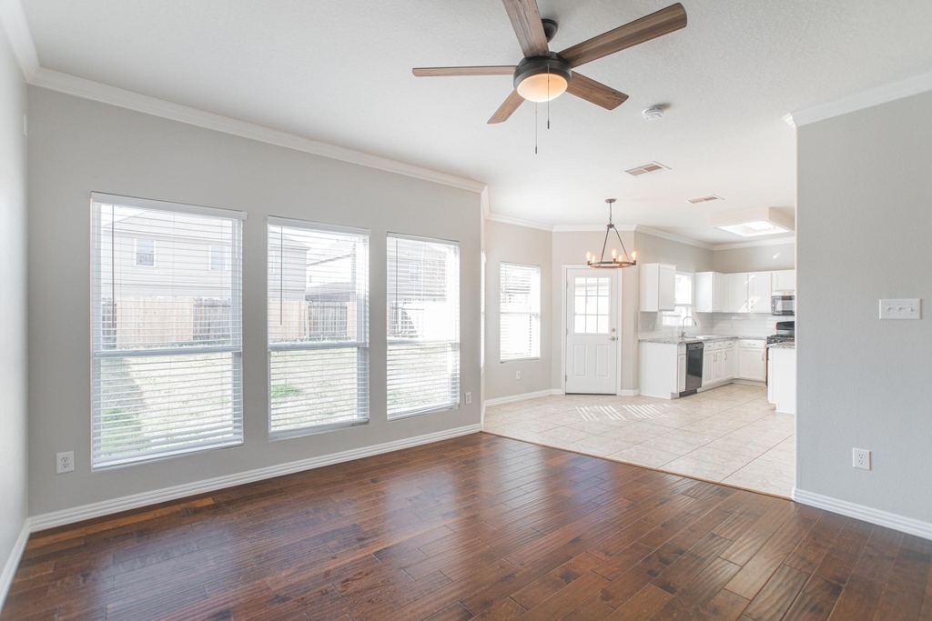 22519 Goss Spring Court - Photo 10