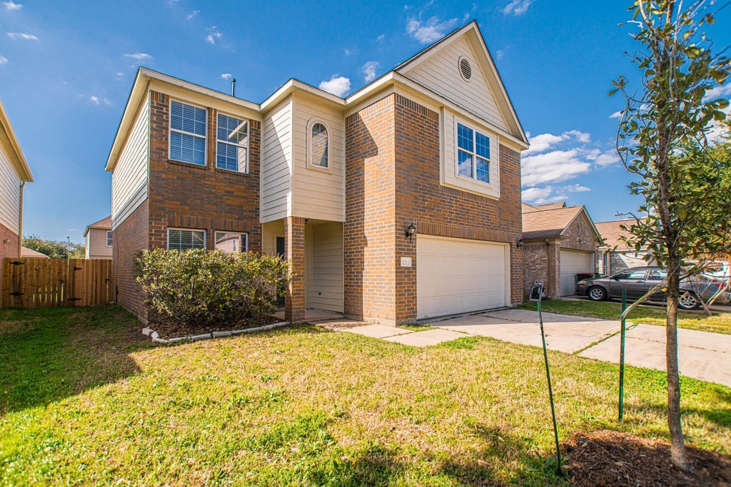 22519 Goss Spring Court - Photo 2