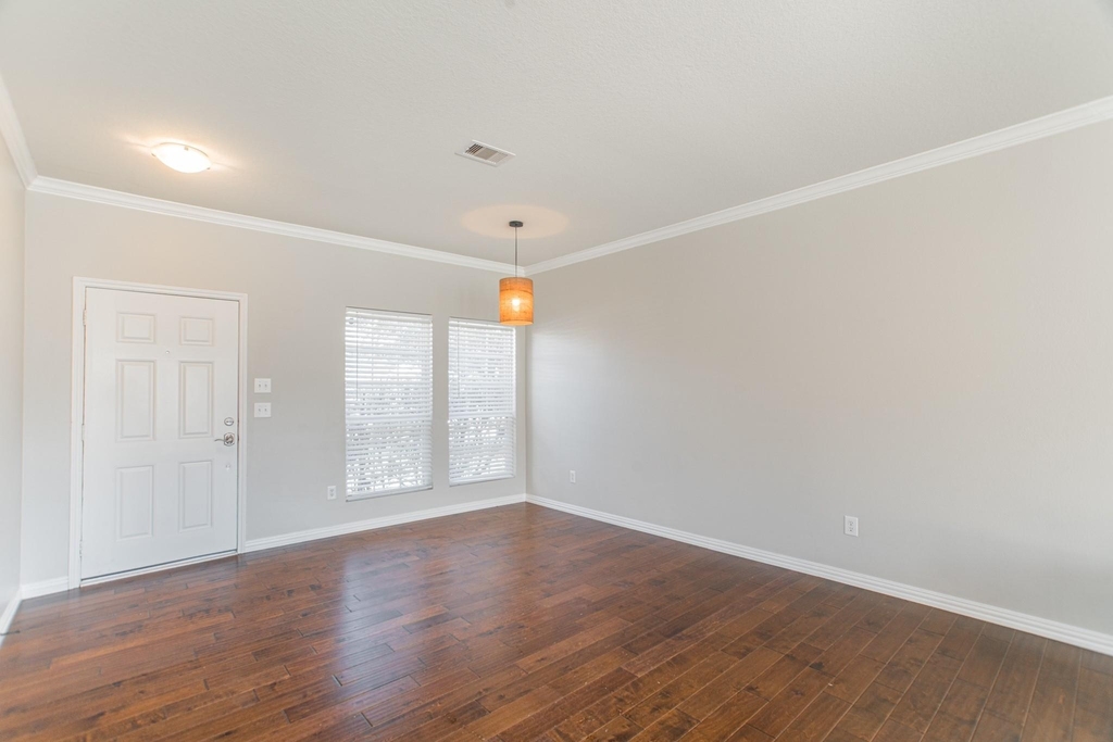 22519 Goss Spring Court - Photo 8