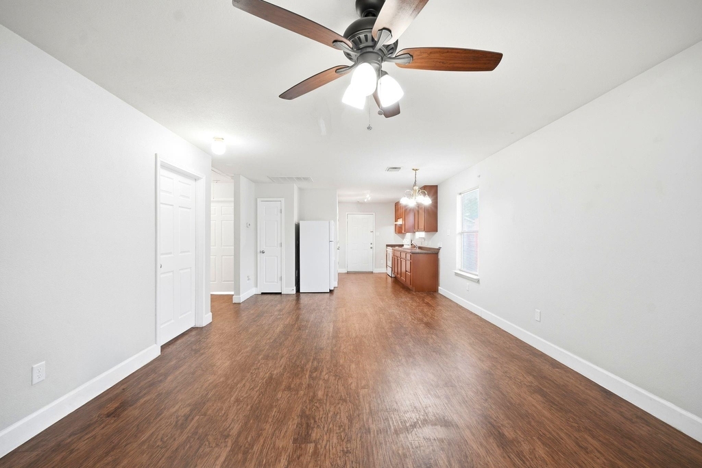 11723 Greenmesa Drive - Photo 7