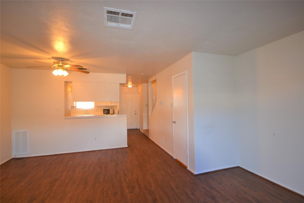 9200 W Bellfort Avenue - Photo 9