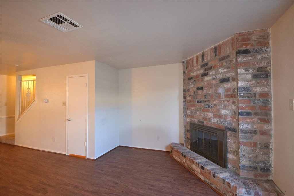 9200 W Bellfort Avenue - Photo 16
