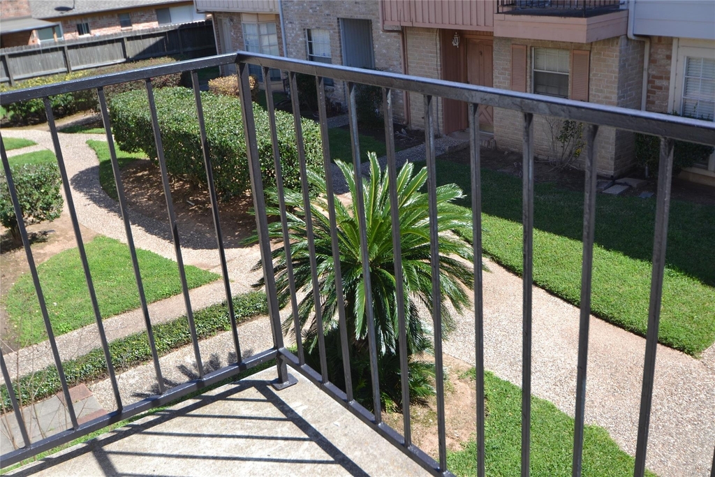 9200 W Bellfort Avenue - Photo 36