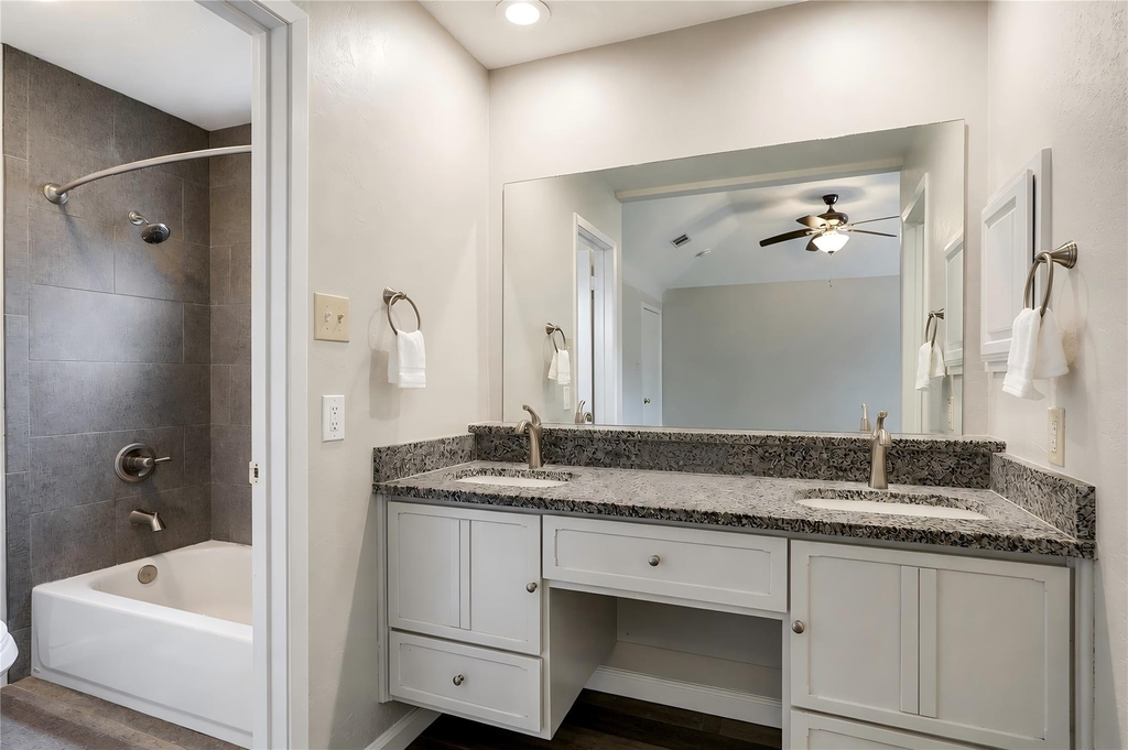 12710 Fenimore Court - Photo 8