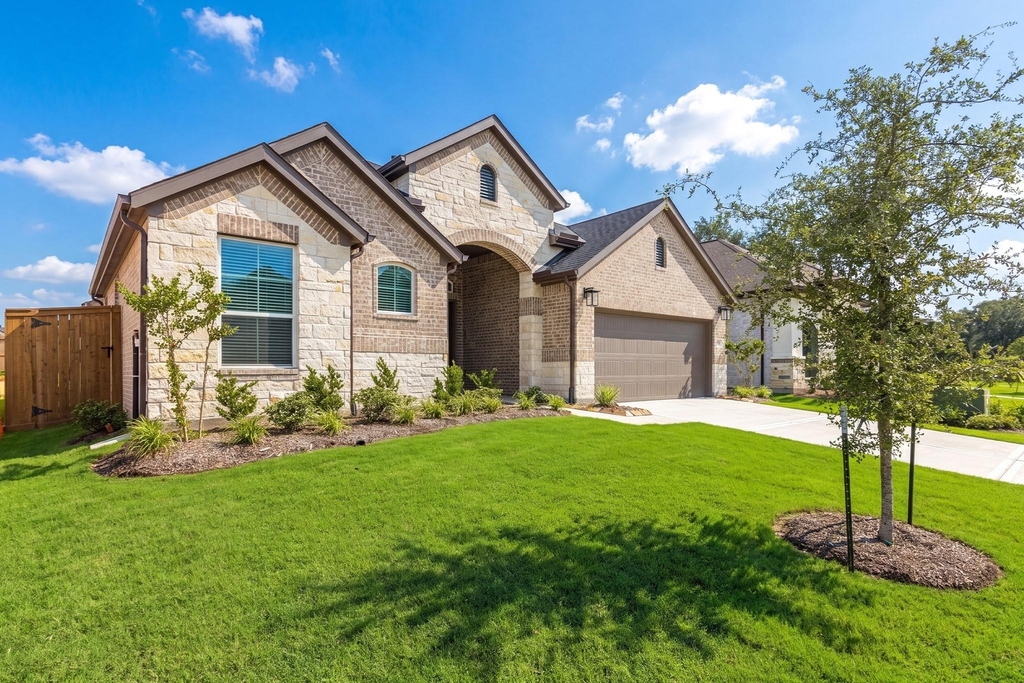 9745 Roaring River Falls - Photo 0