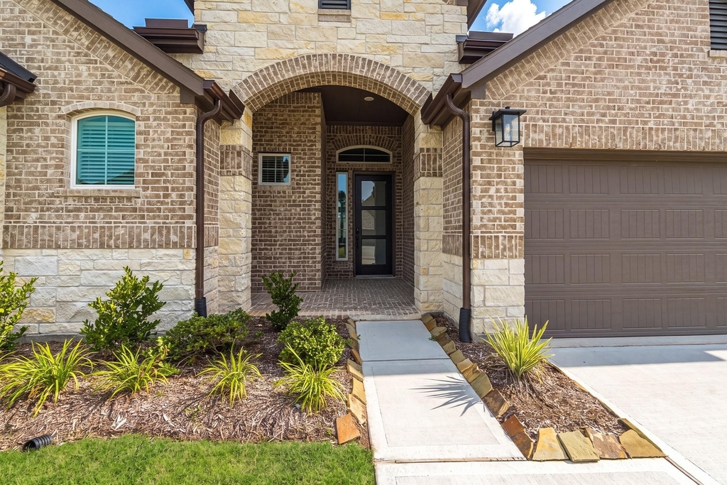 9745 Roaring River Falls - Photo 3