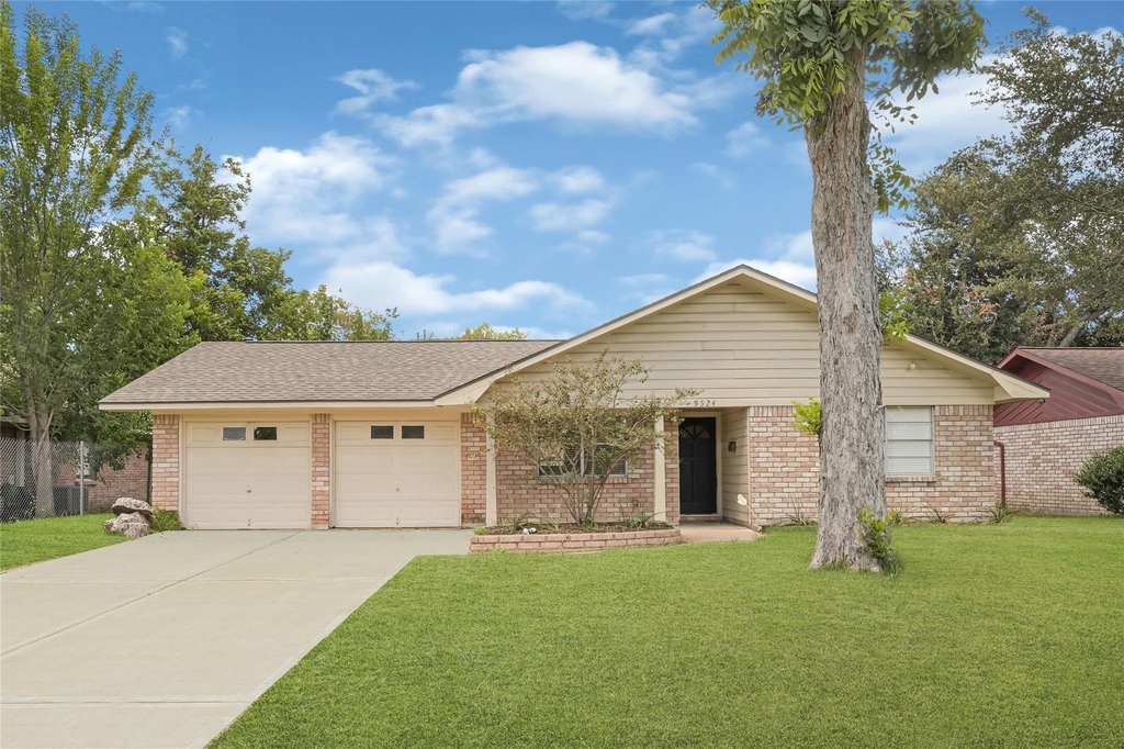9524 Truscon Drive - Photo 0