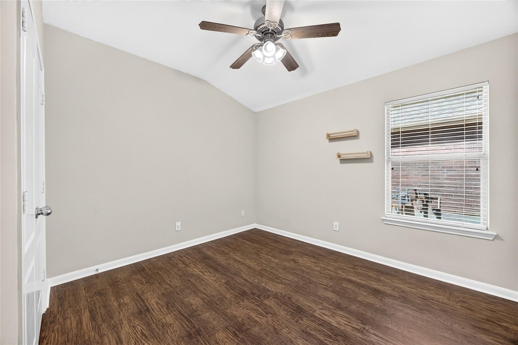 18211 Doral Rock Court - Photo 10