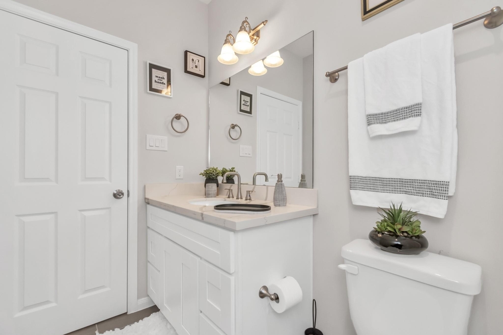 3308 Castor Street - Photo 35