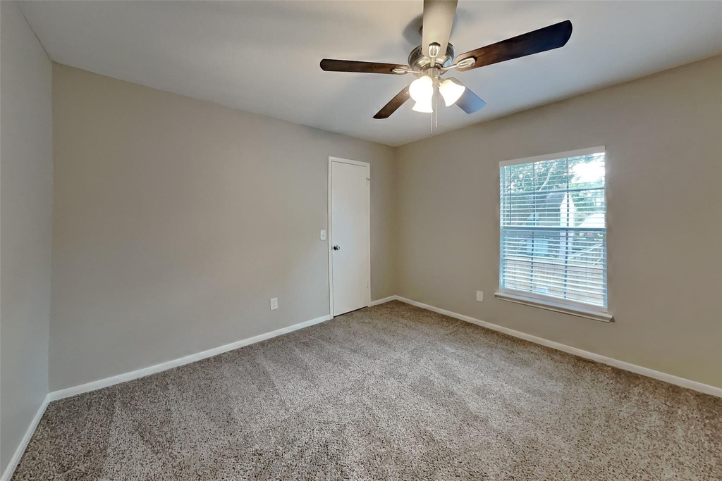 1031 Cascade Creek Drive - Photo 13