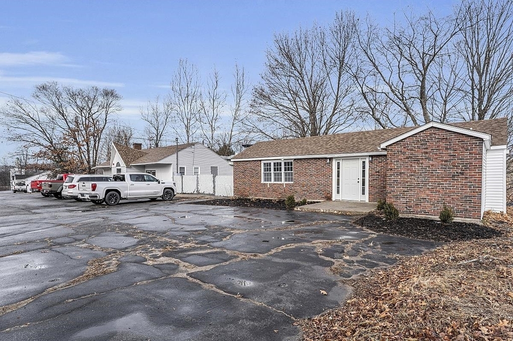 297 Elm - Photo 31
