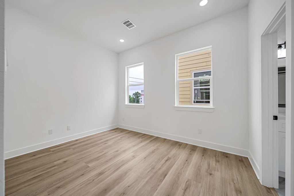 3468 Bremond Street - Photo 24