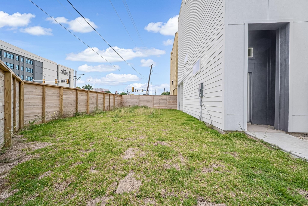 3468 Bremond Street - Photo 3