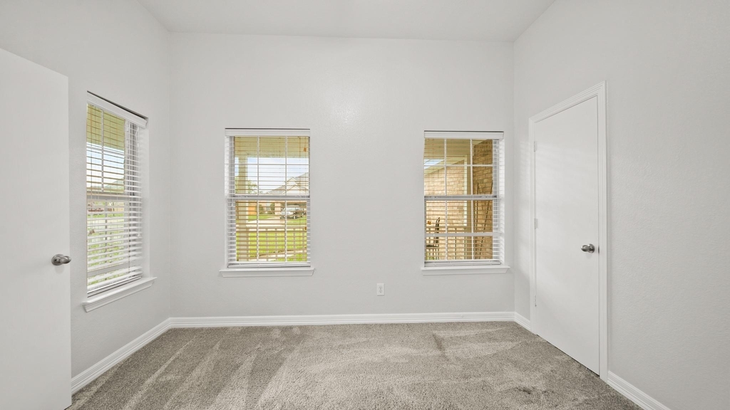 15218 Arnold - Photo 26