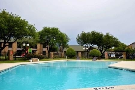 500 E Loop 820 - Photo 10