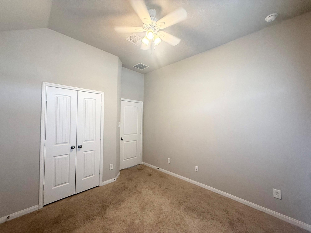 24423 Tesino River Circle - Photo 16