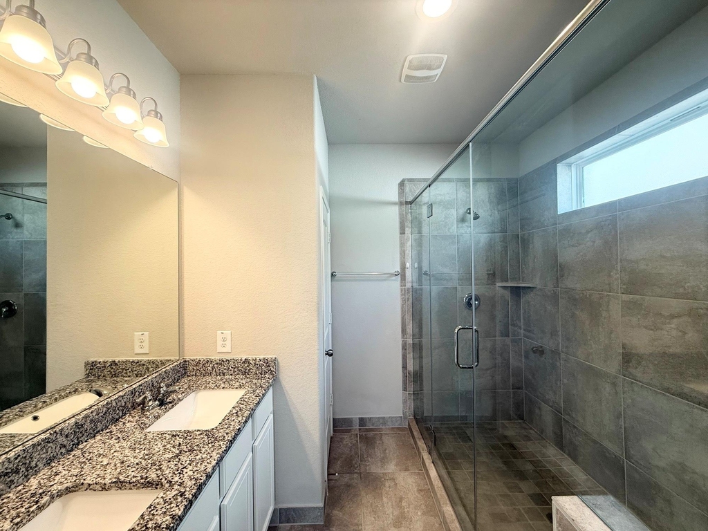 24423 Tesino River Circle - Photo 10