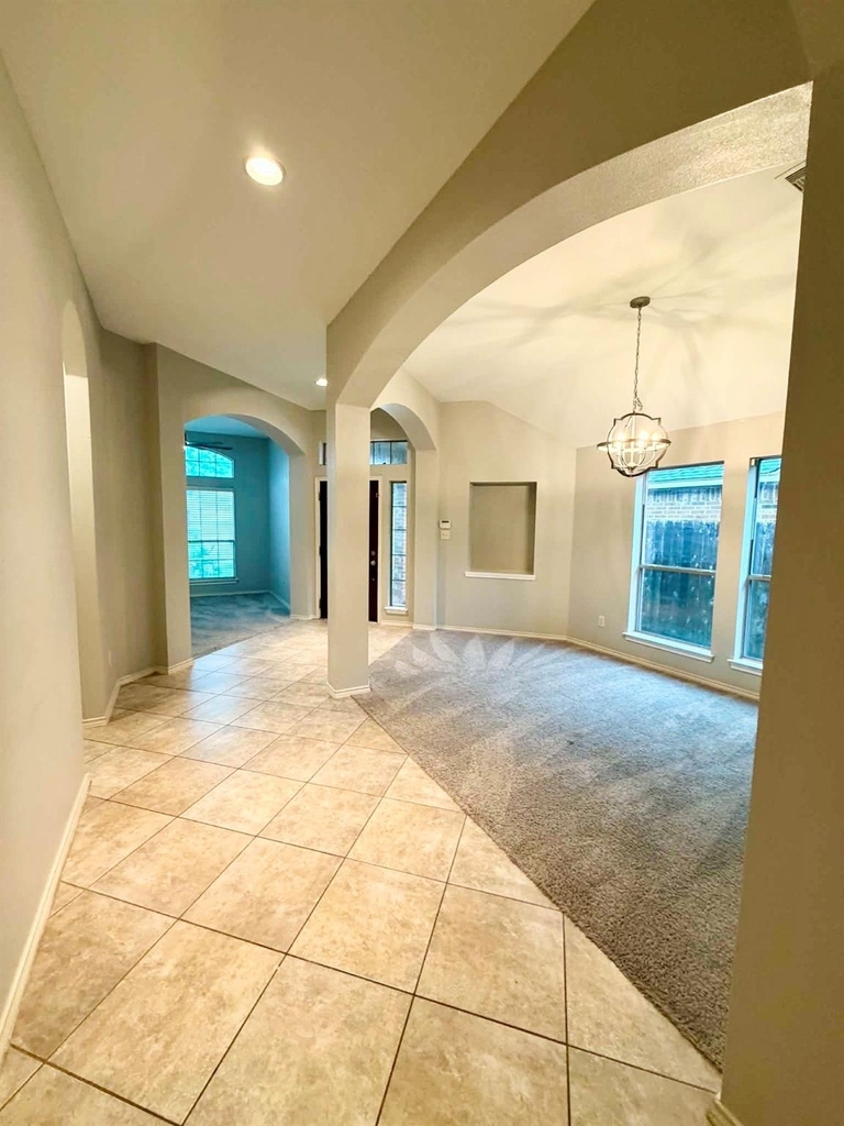 5607 Wagon Wheel Lane - Photo 3