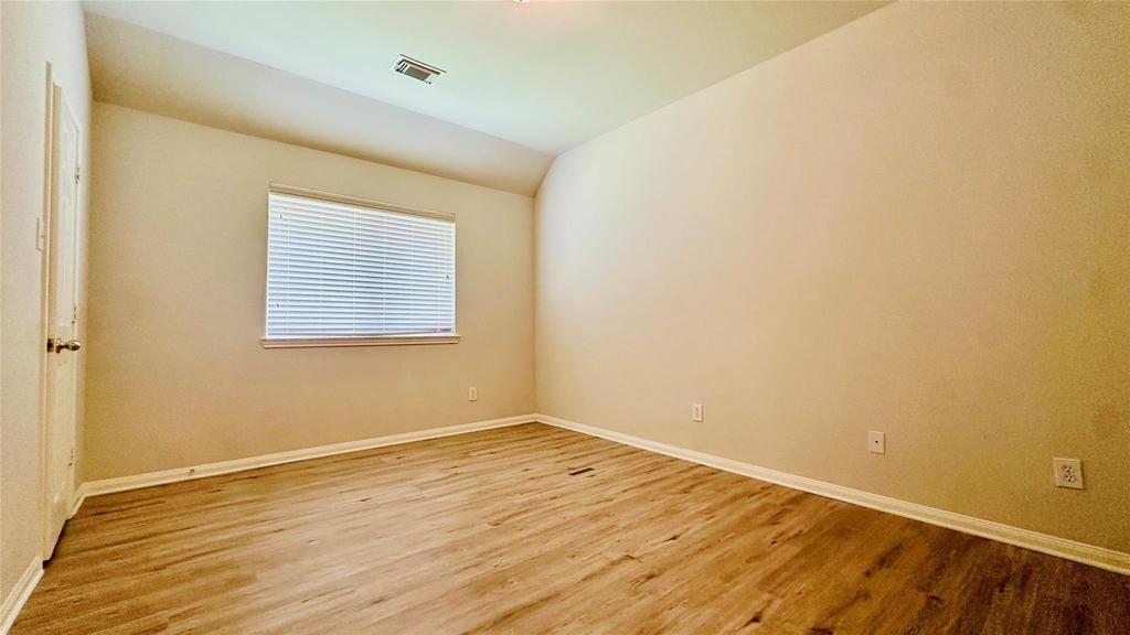 4919 Bonny Loch Lane - Photo 12