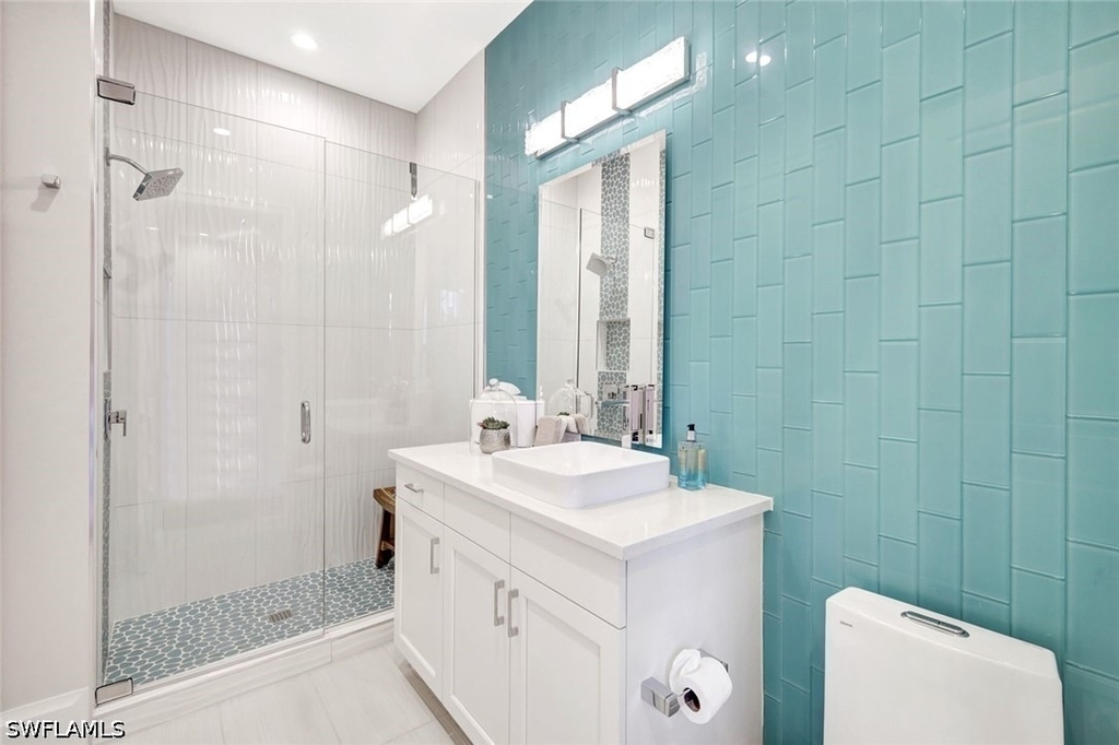 16328 Corsica Way - Photo 17