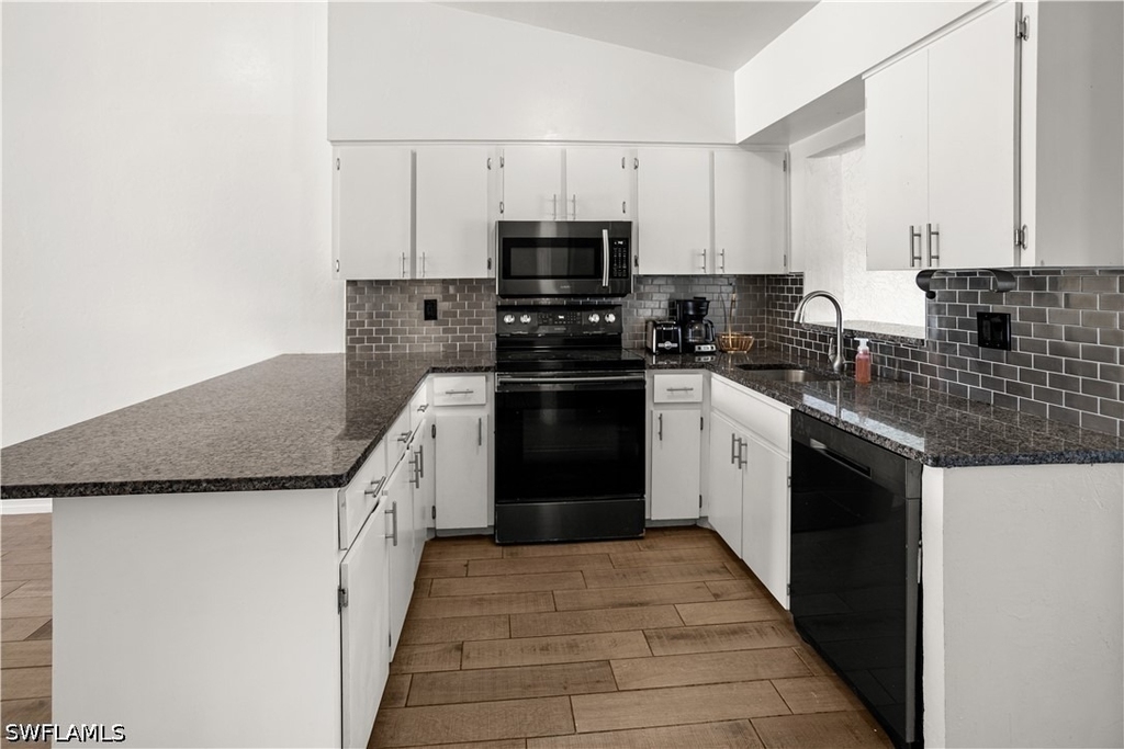 17370 W Carnegie Circle - Photo 5