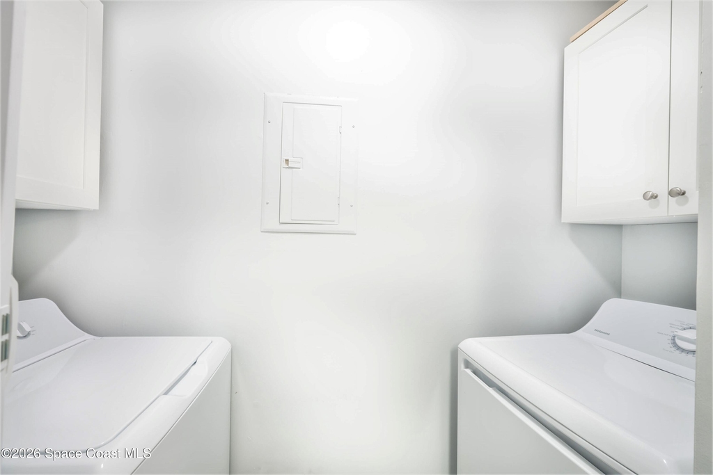 7667 N Wickham Road - Photo 4