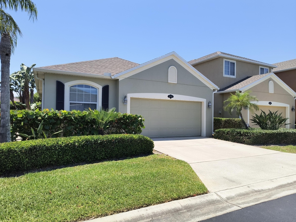 490 Bismarck Way - Photo 1