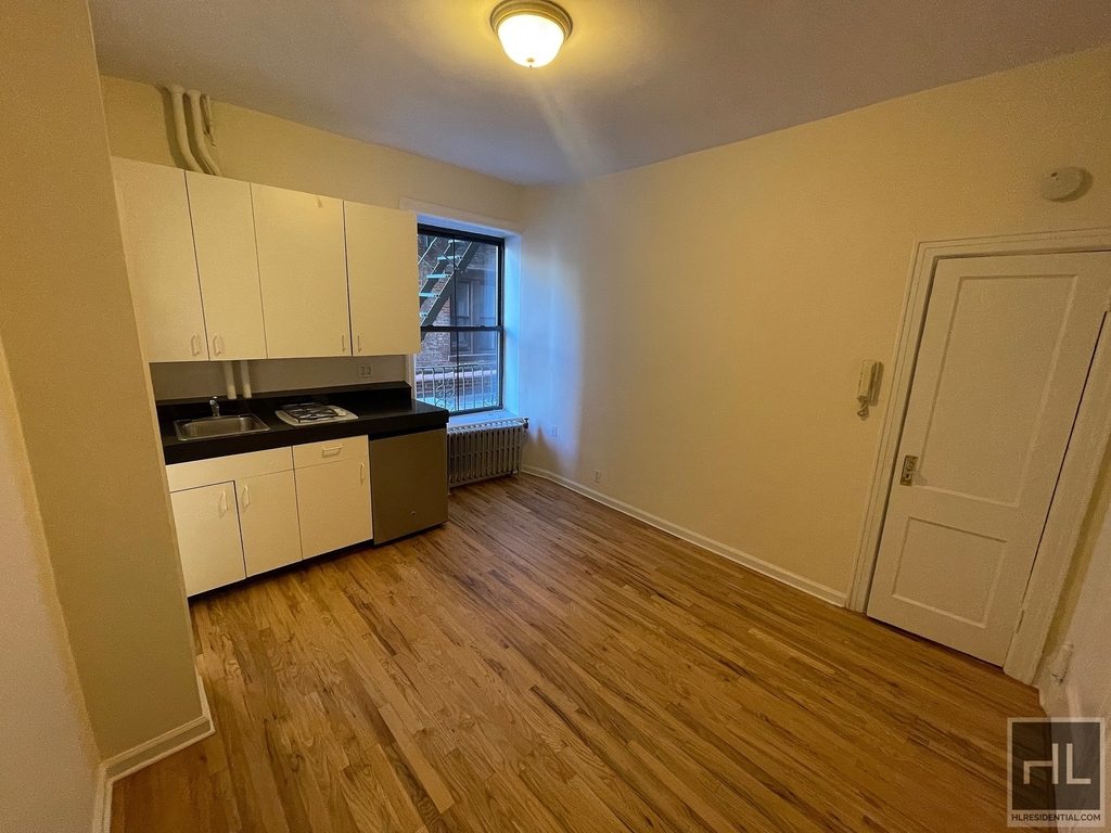 West 72 Street - Photo 0