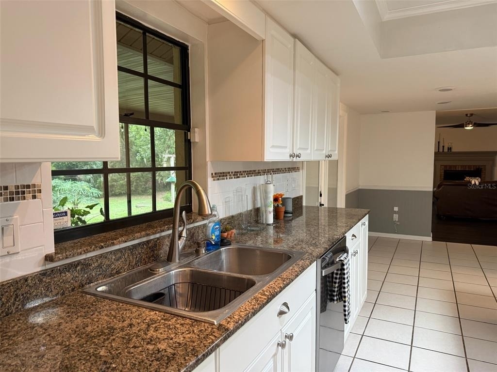 8004 Beltrees Court - Photo 7