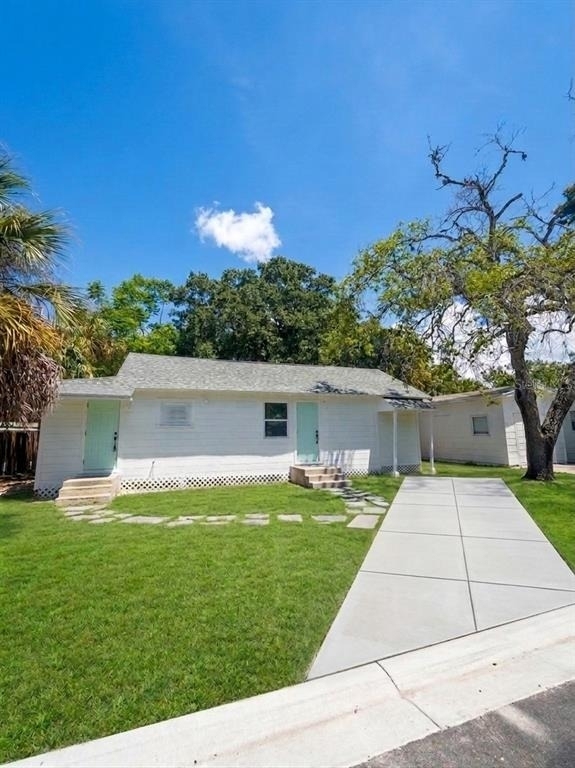 1543 43rd Street S - Photo 0