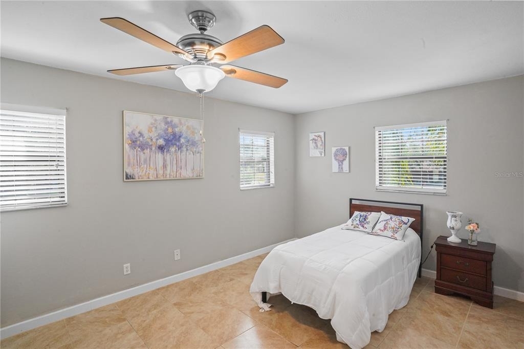 1750 Belleair Forest Drive - Photo 11
