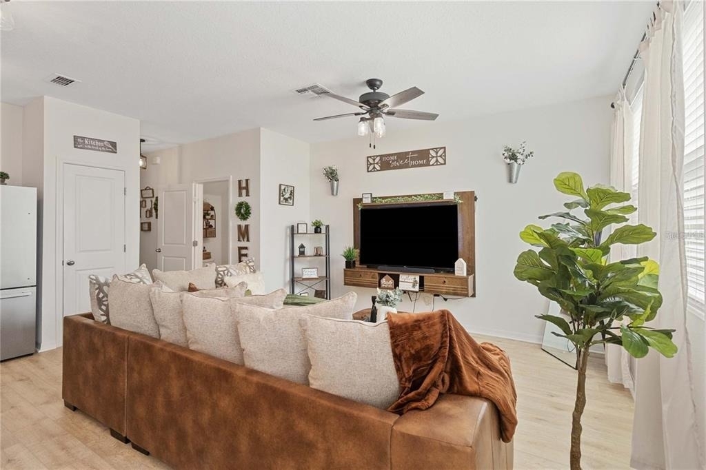 592 Madison Drive - Photo 4