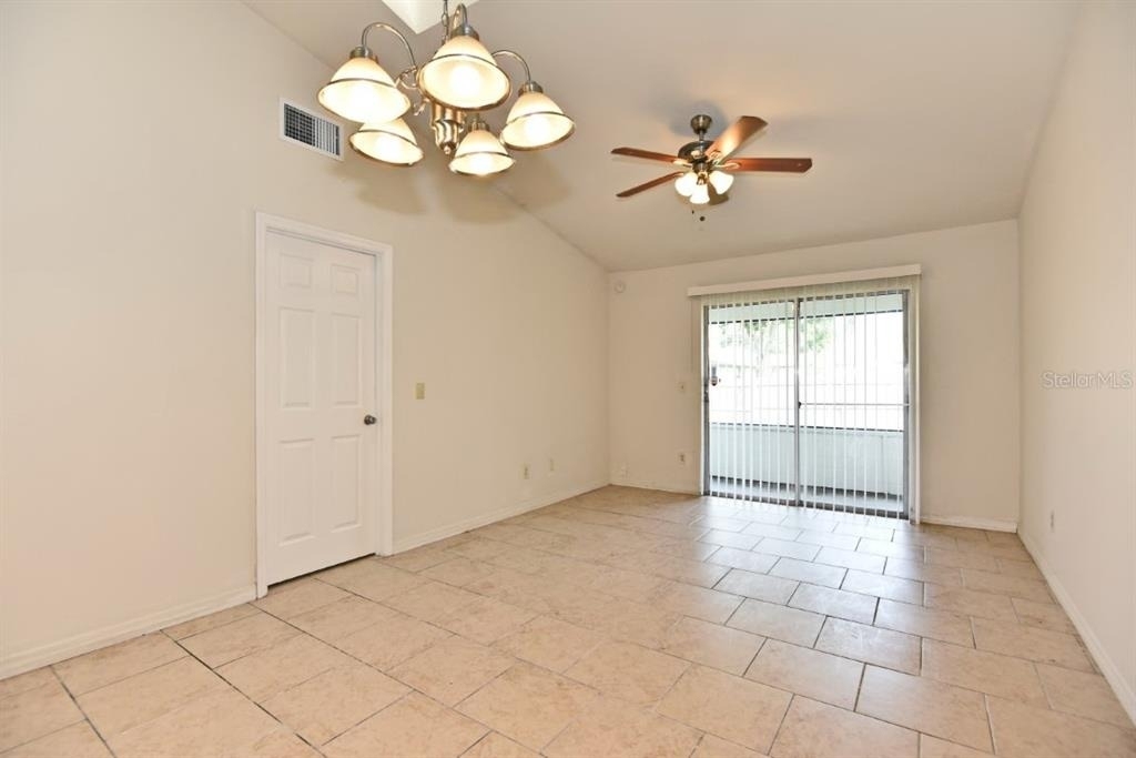 2809 Waxy Willow Lane - Photo 5