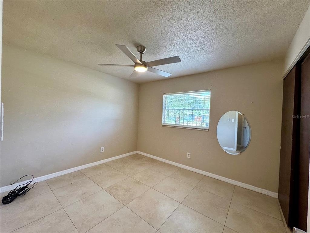 775 Hillview Drive - Photo 4