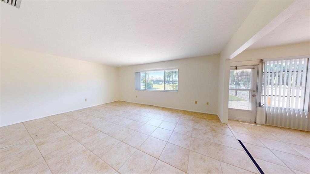 1213 Glen Oaks Drive E - Photo 15